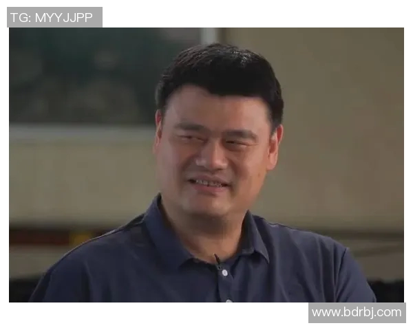 姚明2000年荣膺MVP的传奇之路与中国篮球的崛起之旅